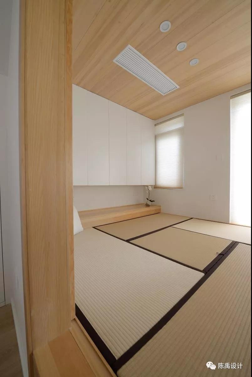 小城的生活简简单单普普通通,很向往学生时代的生活