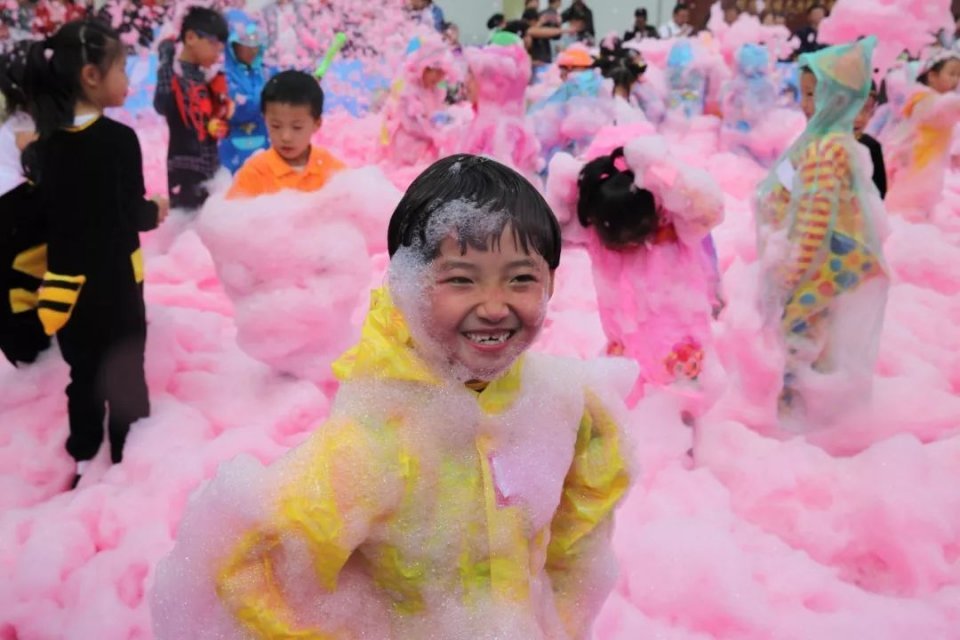 与你童乐优惠团购,兰州碧桂园学校国庆演出