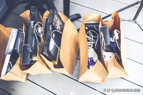 涉嫌淫秽物品牟利罪最低判几年,淫秽物品牟利罪缓刑