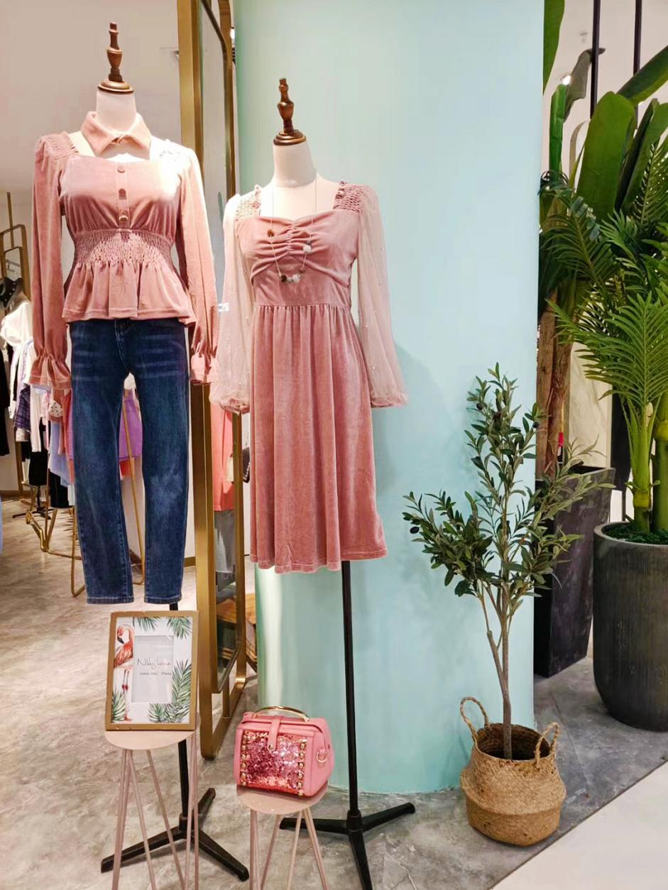 品牌服装加盟店排行榜爱依服,样儿服饰怎么样