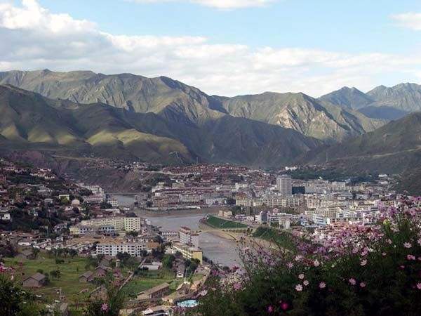 最美昌都藏东明珠,令人窒息的绝美风景