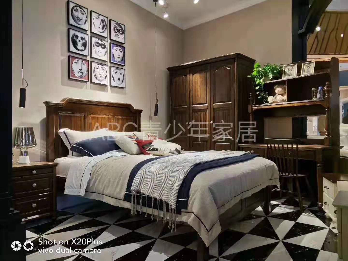 网上在哪里买上下铺床靠谱,网上买上下铺床要注意什么