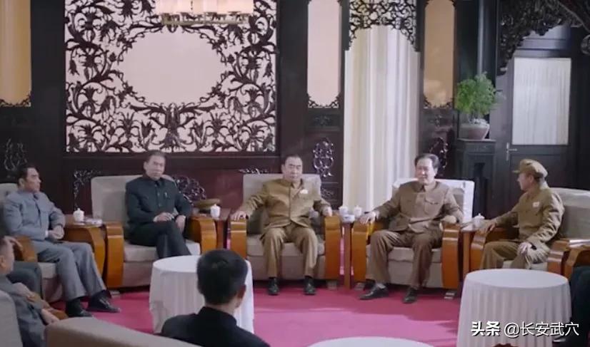 *德朱**位列元帅之首，可授衔证书却不是001号，001号究竟给了谁？