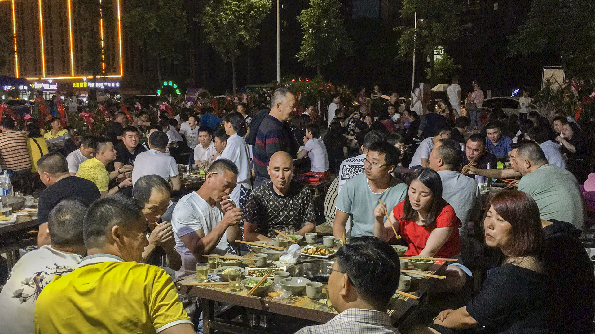 石锅苗苗鱼有几个加盟品牌,石锅苗苗鱼加盟多久回本