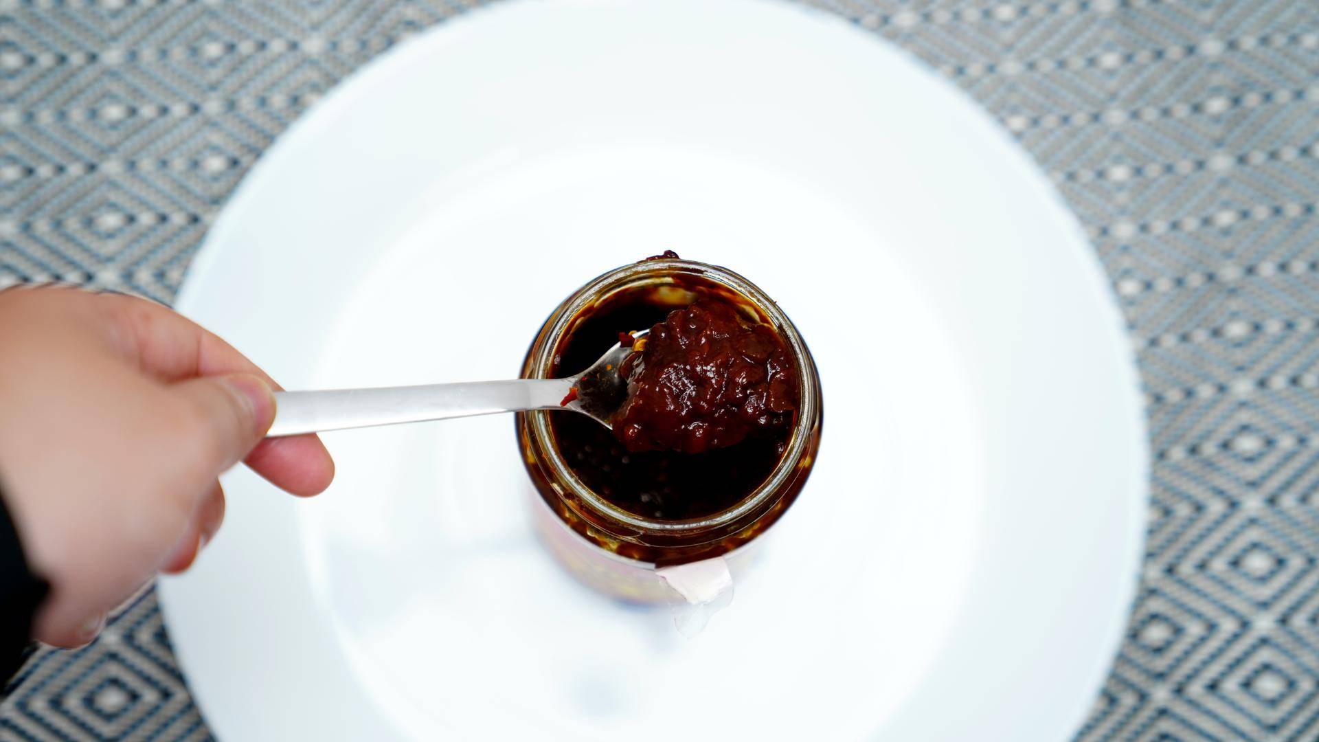 如何用老干妈调制万能秘制酱料,除了老干妈还有这16种酱料值得吃