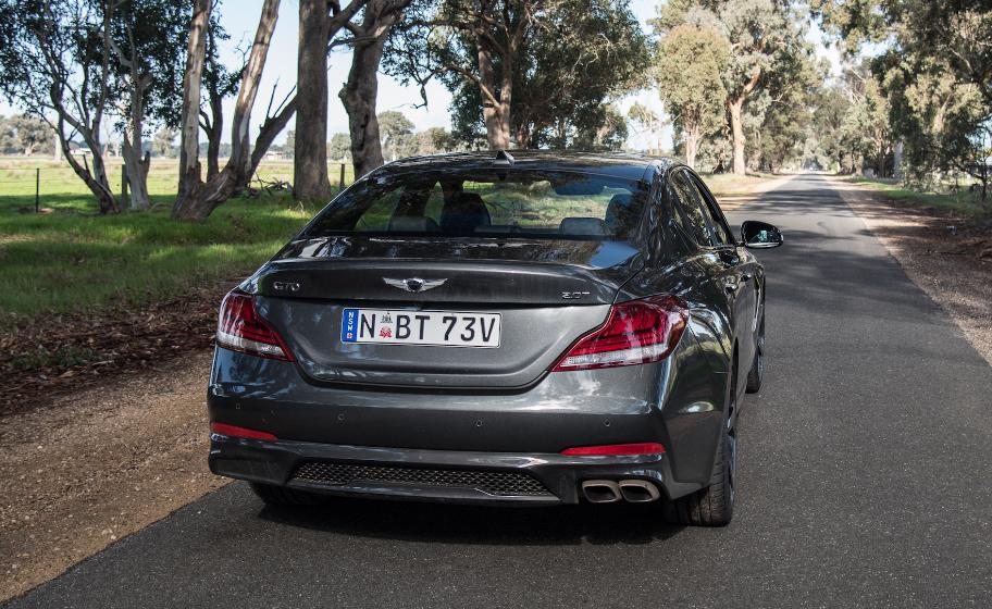 秒杀奔驰宝马,宝马g70和捷恩斯g70