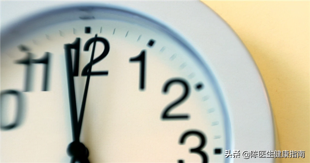 肩膀痛为什么医生建议做核磁共振,为什么多数医生不建议做核磁共振