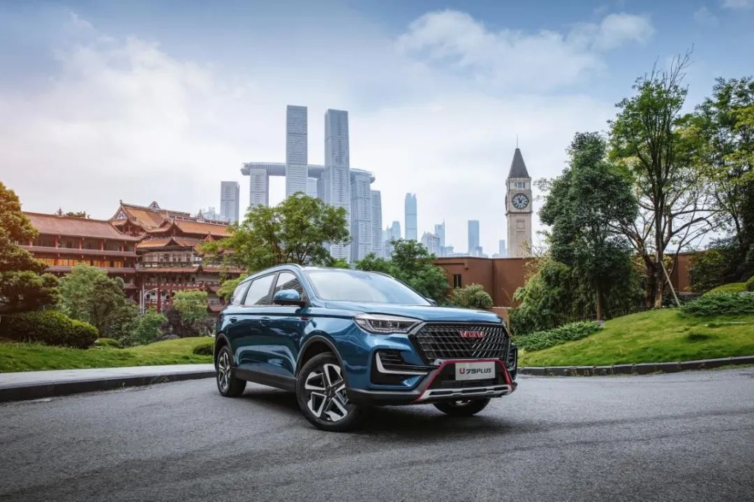 配8at的suv落地15万左右的,15万8at的suv