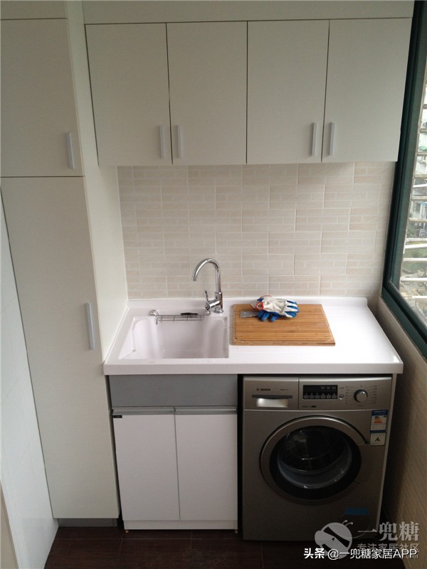 小户型浴室柜子收纳,小户型橱柜多功能收纳