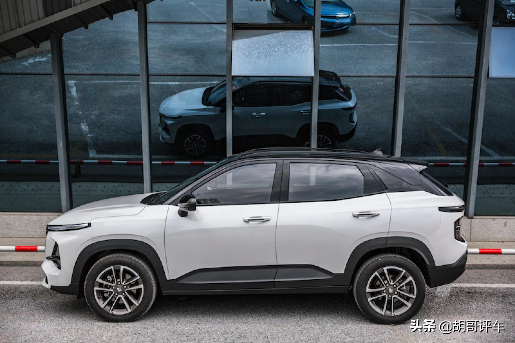 性能/科技/舒适比拼，中国品牌对标合资品牌，谁是8万级最优选