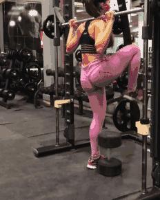 女生一般想紧实臀部做什么动作呢,侧臀部的赘肉锻炼方法