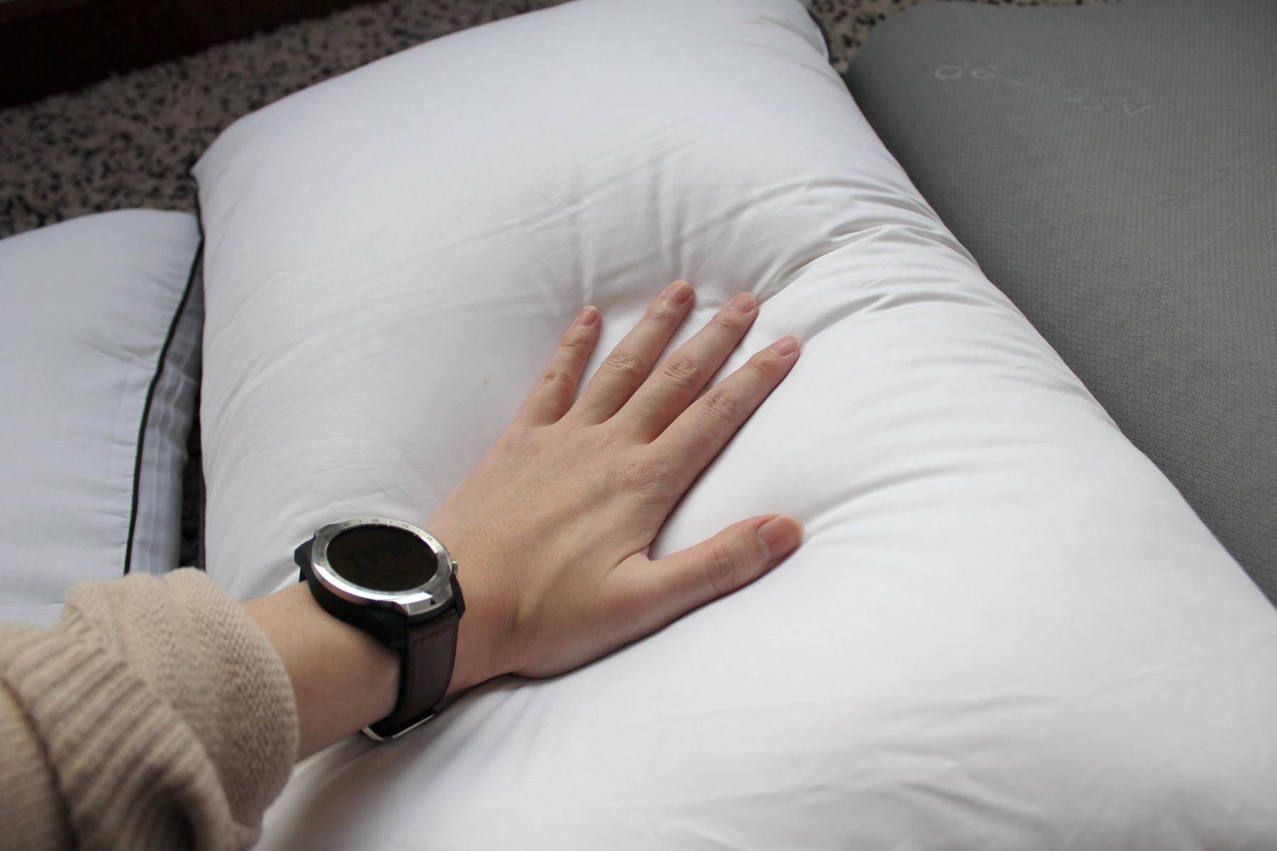 哪种品牌才是真正的记忆棉枕头,乳胶羽绒记忆枕头怎么选