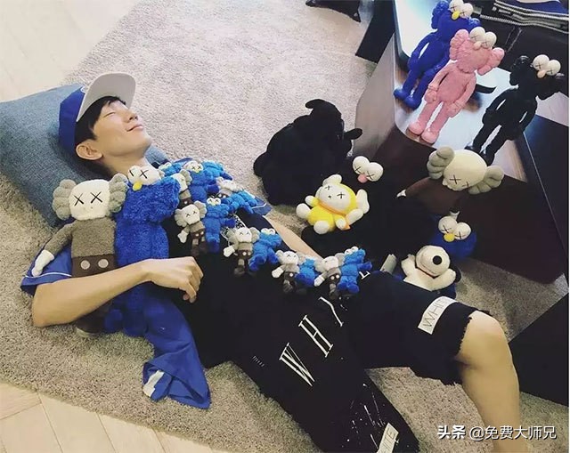 优衣库乐高联名款t恤价格,优衣库乐高衣服