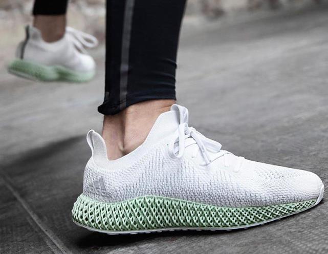 阿迪3d打印鞋好穿么,阿迪达斯最难造4d打印鞋
