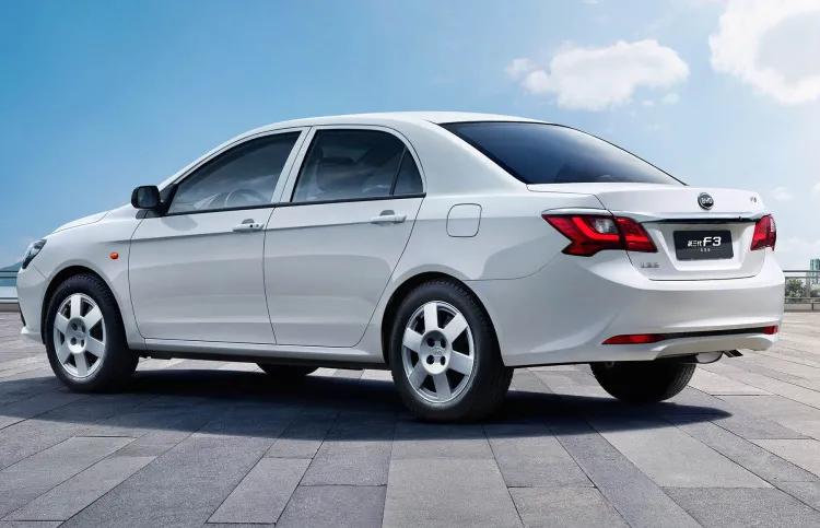 新第三代比亚迪f3报价及图片,新款比亚迪f3豪华版实车