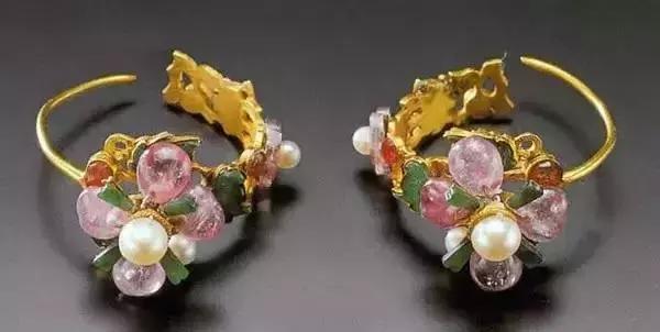 古代女人的首饰文物,古代美女首饰库