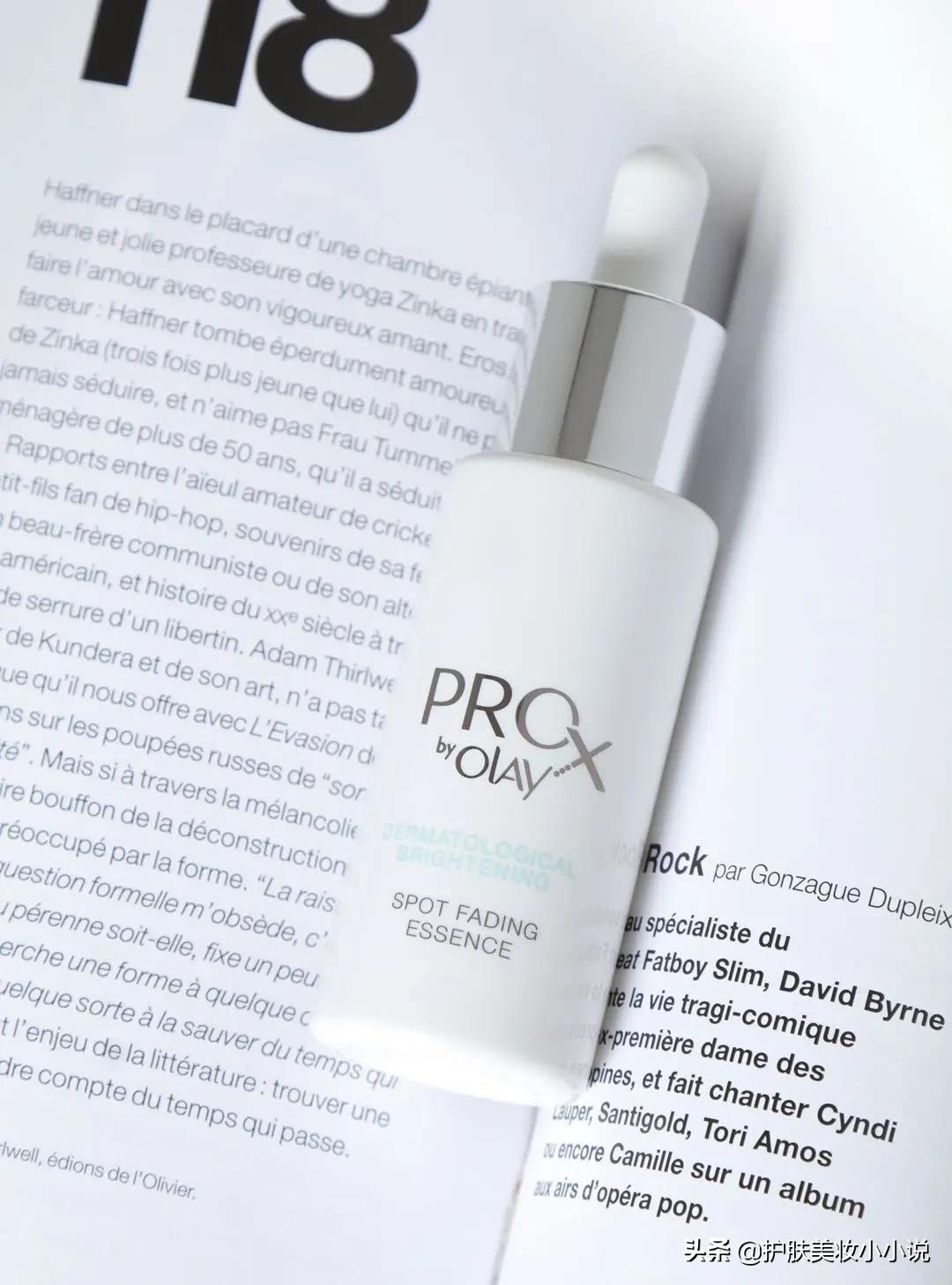 脸上有斑该怎么选护肤品呢,干性皮肤长斑的护肤步骤