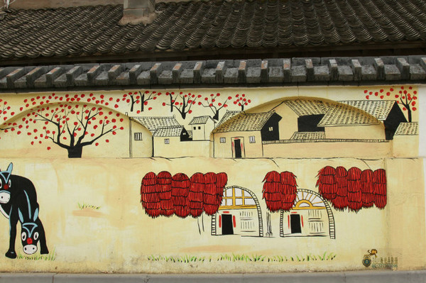 陕北的安塞不仅有响彻大地的腰鼓，还有奇美的农民画....