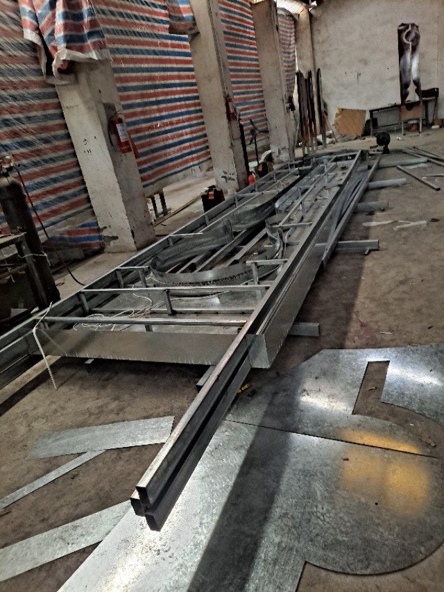 红顶辉腾不锈钢金属制品有限公司