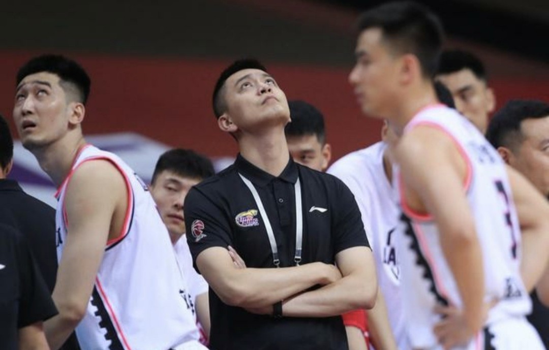 辽篮为什么不换掉西蒙斯,辽篮换帅了吗