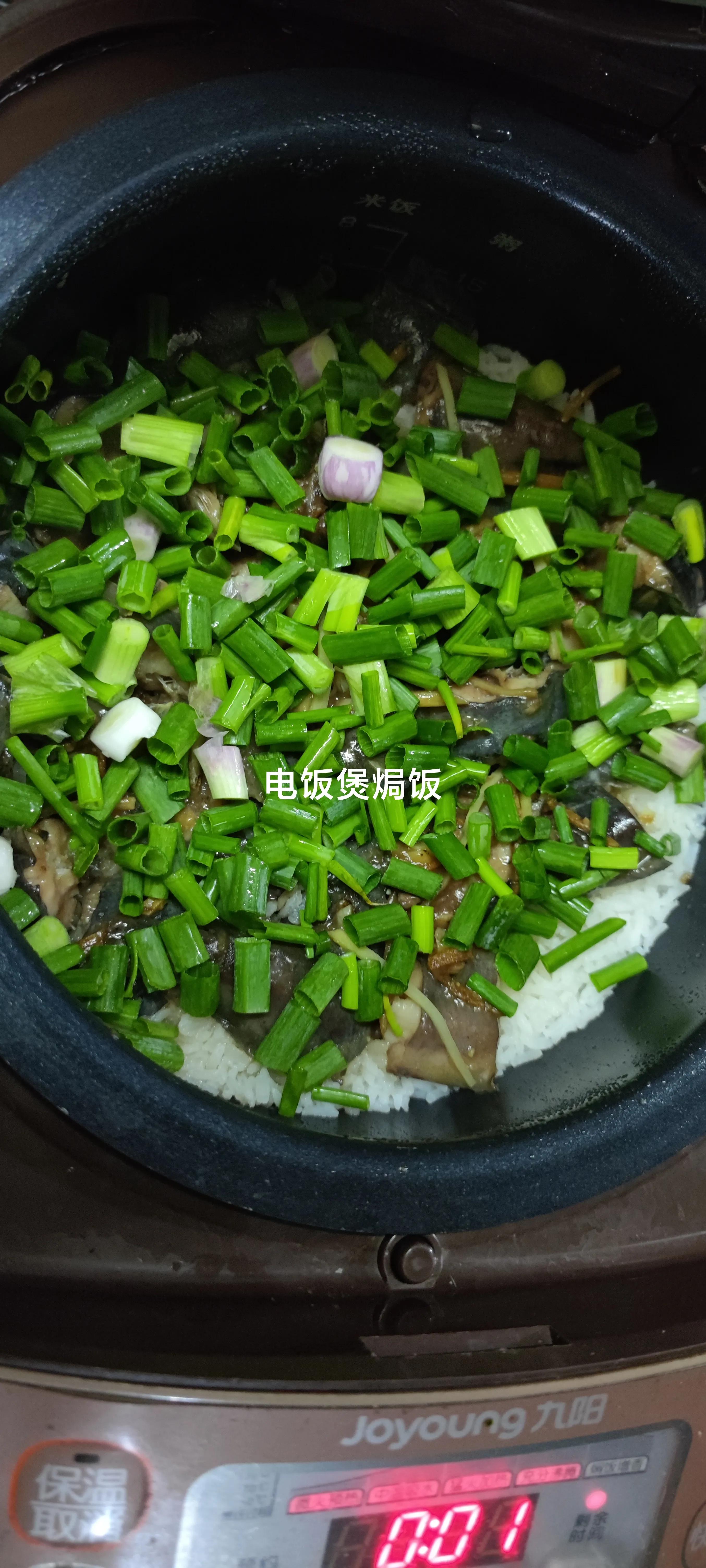 煲仔饭详细介绍文字,煲仔饭的有关句子