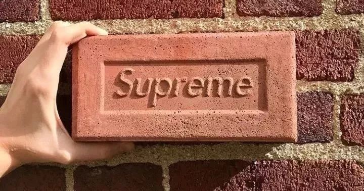 supreme手机价格多少,supreme低端功能机