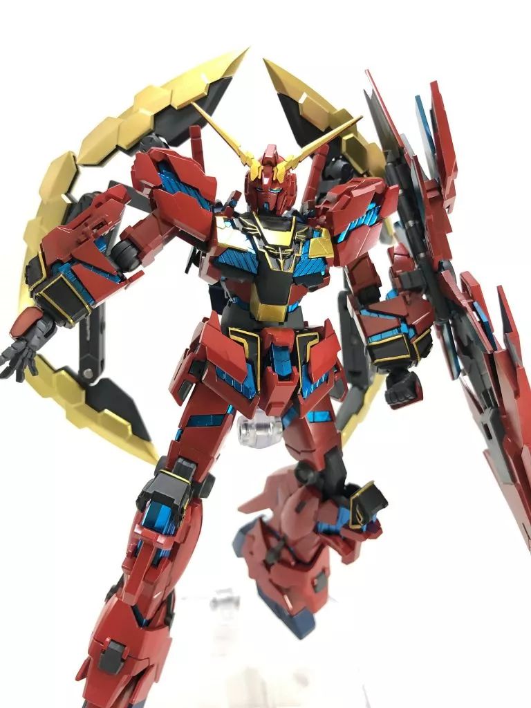 可以变形两种形态的独角兽高达,可以变换形态的独角兽高达