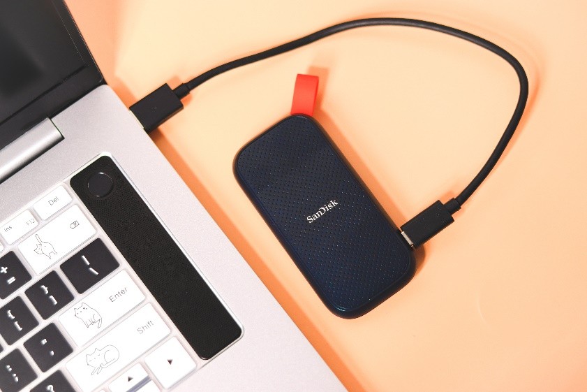 闪迪固态移动硬盘手机传输,闪迪极速固态硬盘和极速移动版