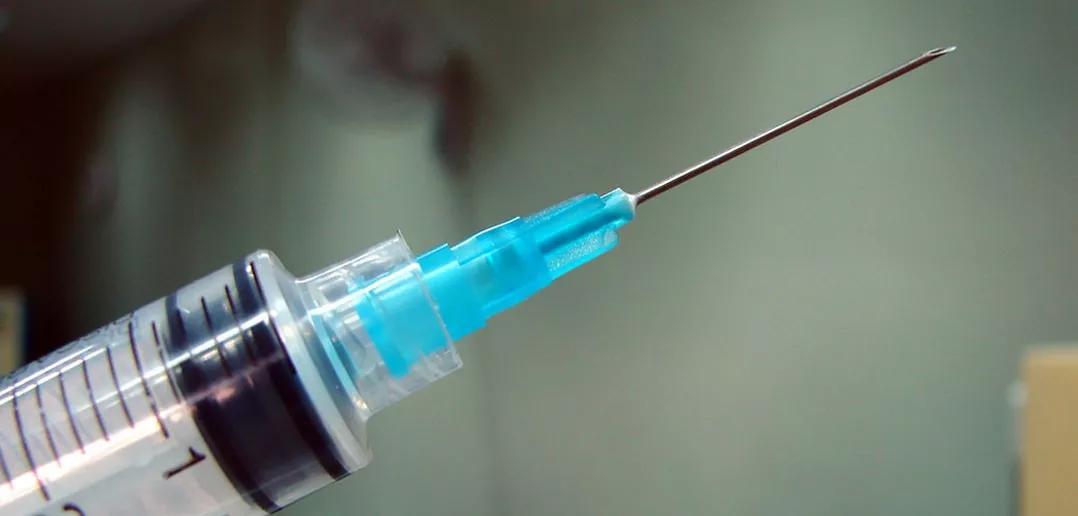 孕早期出血还要打肝素吗,孕酮低打黄体酮保胎但有少量出血