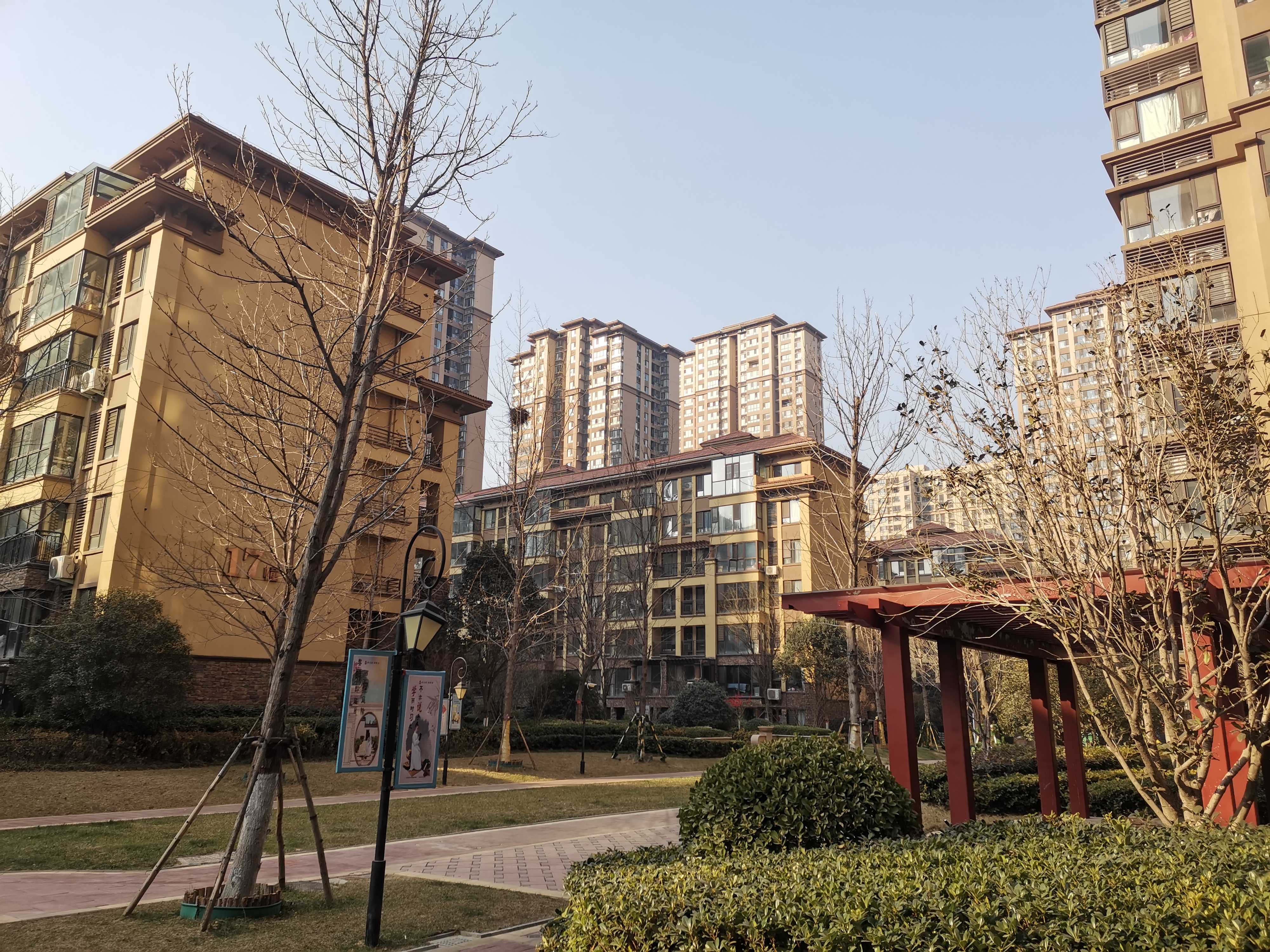 郑州高新区万科城8期小区,郑州高新区万科城评测