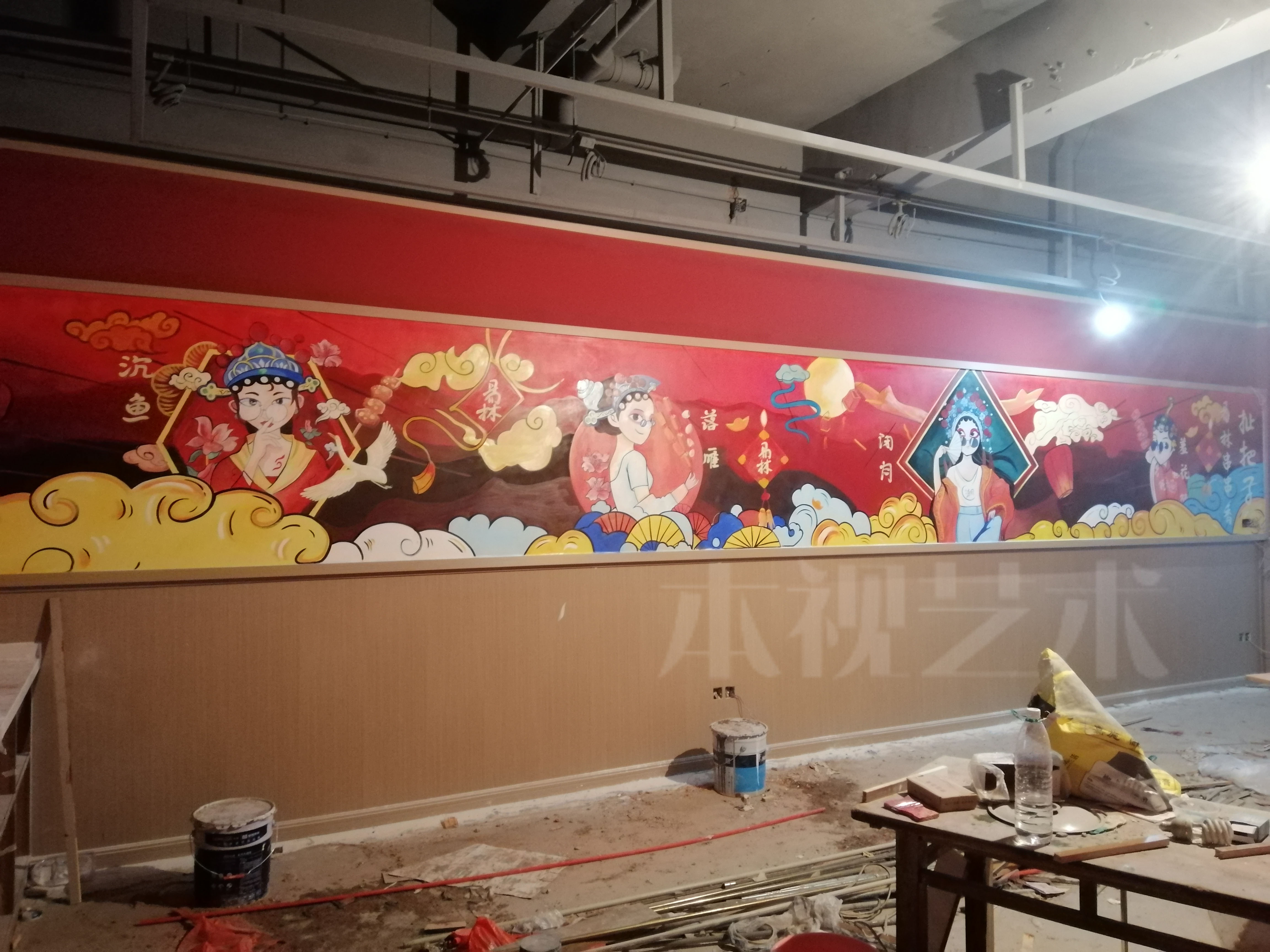 机器喷绘墙画,墙体彩绘机与人工绘画的区别