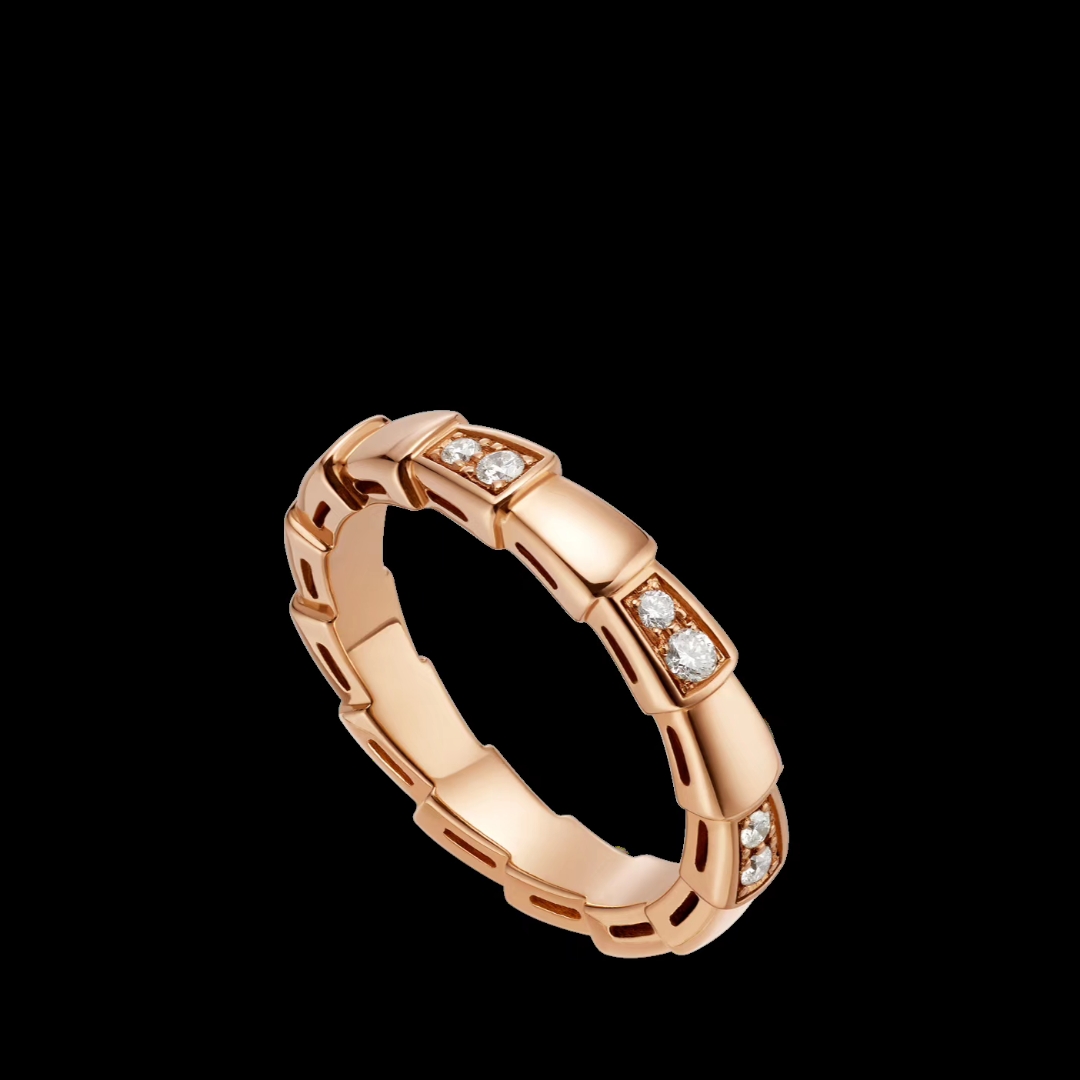 等疫情过去，戴上卡地亚宝格丽配上vca四叶草珠宝去见想见的人