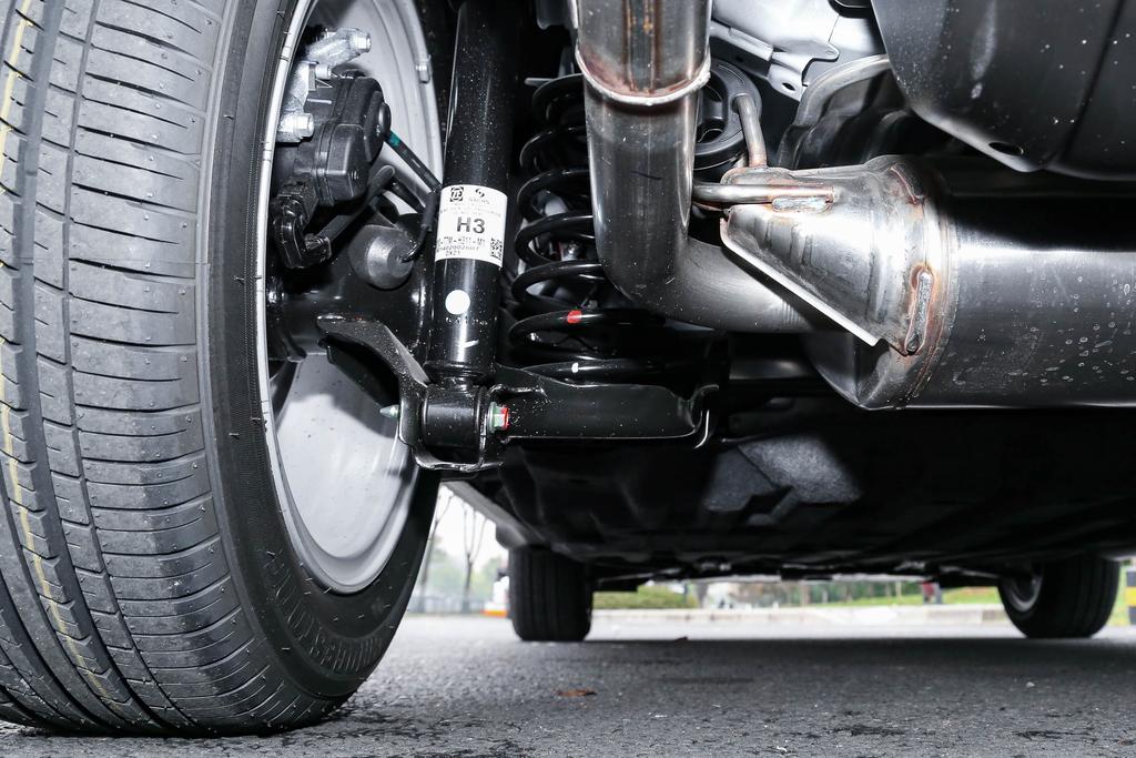 新款缤智空间坐上会不会挤,缤智备胎取出增大储物空间