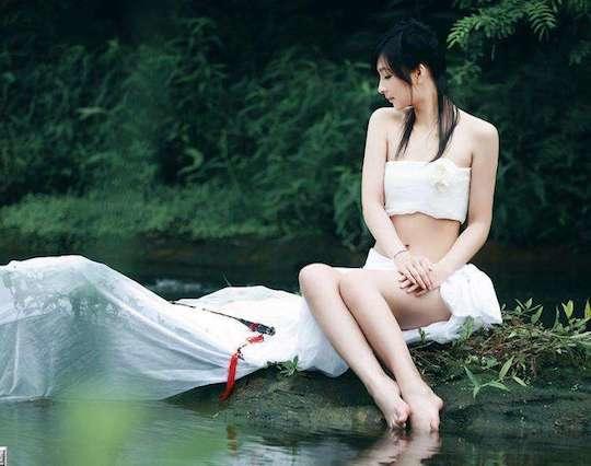 从聊斋《凤阳人士》看女性在礼制束缚下的性压抑，性羞愧和性释放