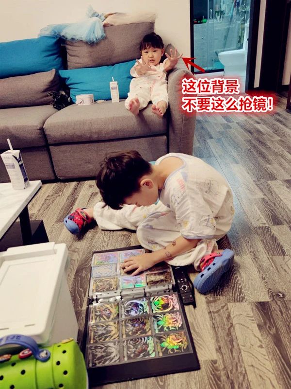 奥特曼卡片是买传奇好还是黑钻好,奥特曼卡片到底该不该给小孩买