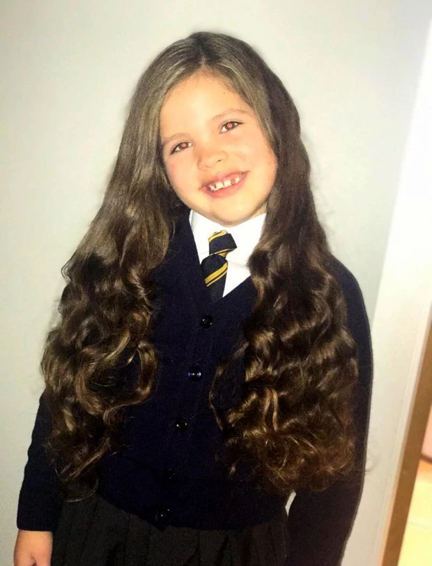 只用一个袜子就可以卷发,大波浪一次性卷发教程理发店真人