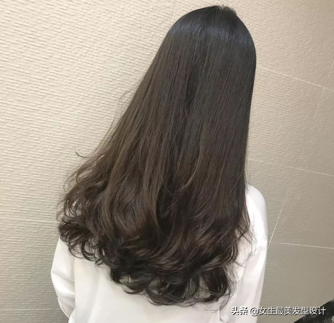 中长烫发洗发后怎么打理,中长法式烫发打理教程