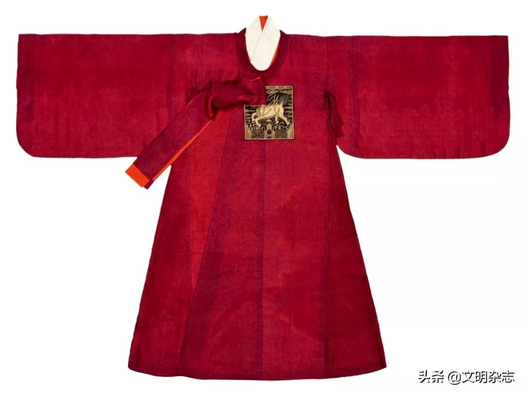 近20年韩国服饰风格,一衣带水服装