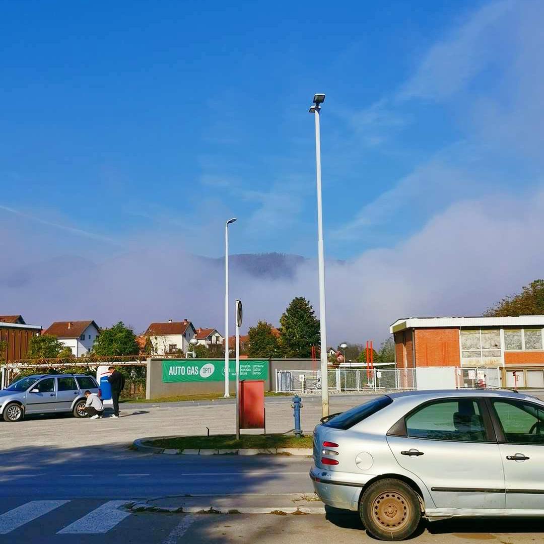 足球少年的小木屋很酷、“圣诞小镇”的秋天很美