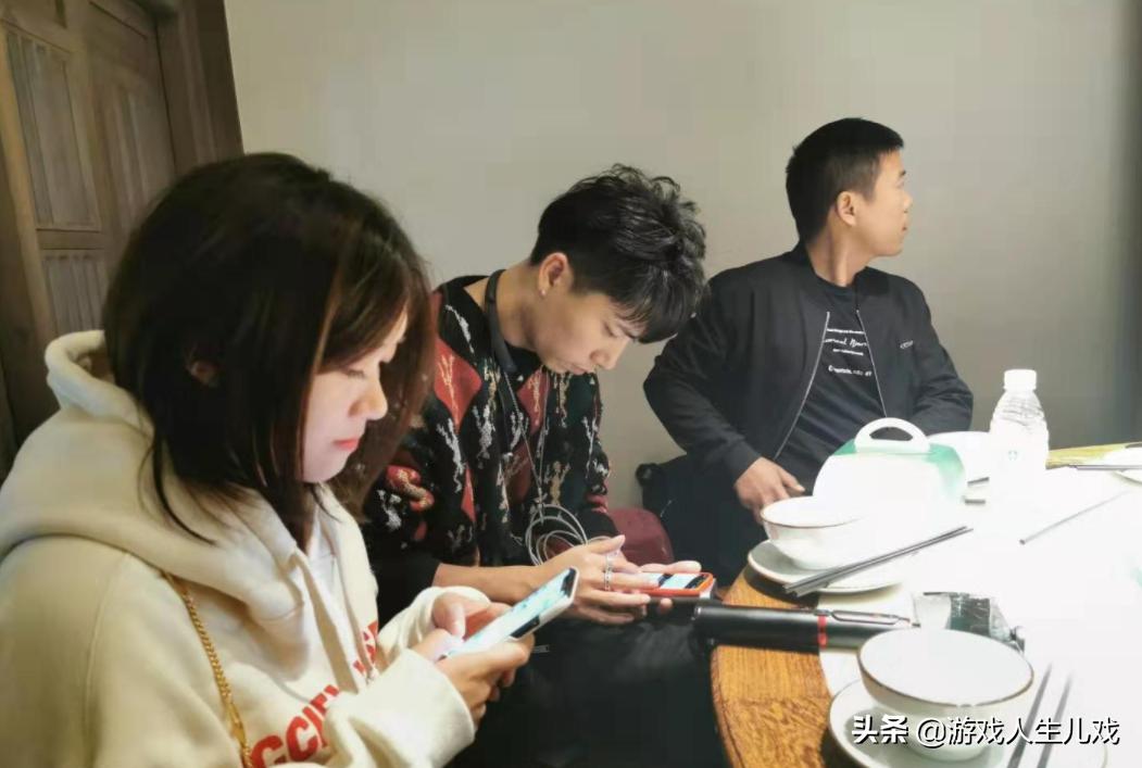 斗鱼户外主播洪湖小肖怎么样,斗鱼洪湖小肖首秀