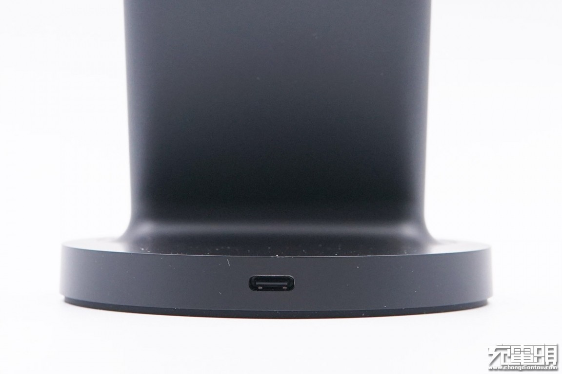 小米升降式无线充和80w无线充对比,小米20瓦无线充拆解