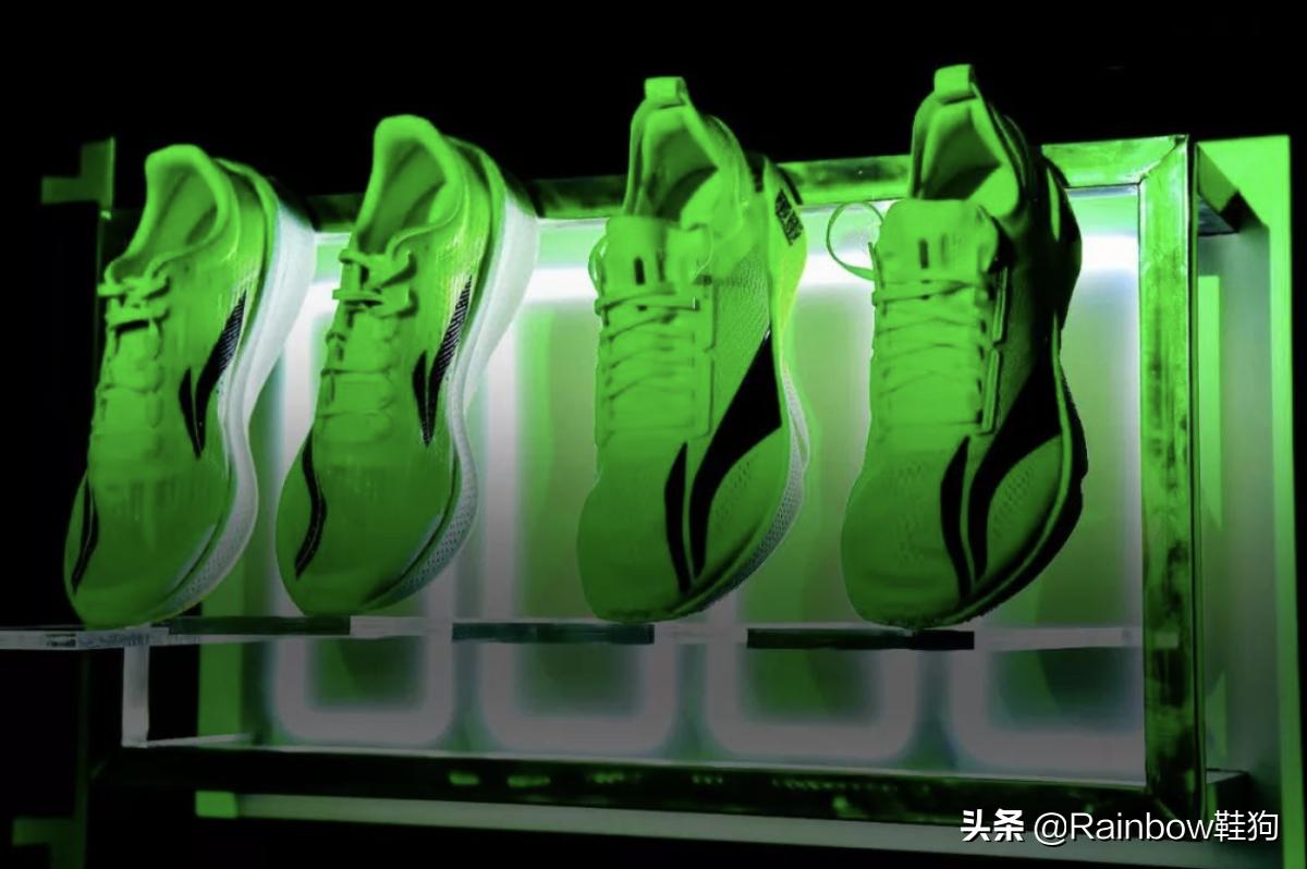 李宁有四个雷的跑鞋,李宁四个雷跑鞋黑科技