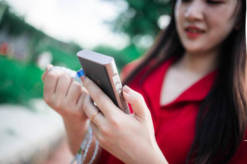 山灵m6pro和索尼zx505哪个音质好,山灵m6pro和飞傲m11pro哪个音质好