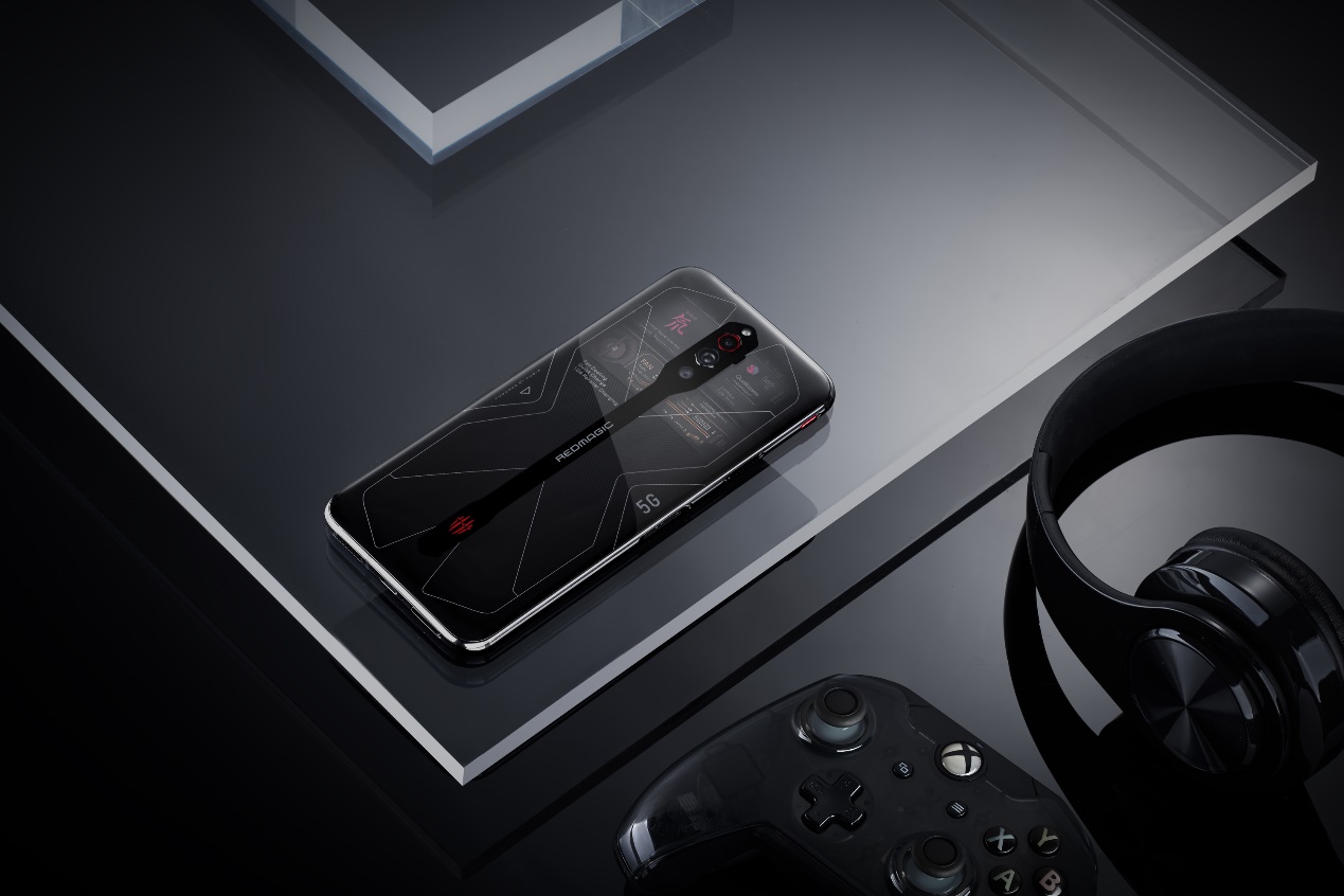 红魔氘锋透明版开箱,红魔5g手机氘锋透明版拆解