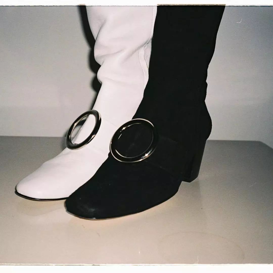 秋冬流行的靴子就买这3双,今年冬天必入款靴子