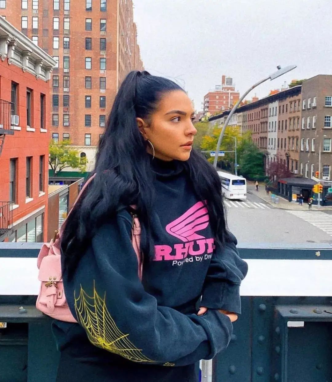 爱抽万宝路吉他,万宝路葡萄爆珠细烟