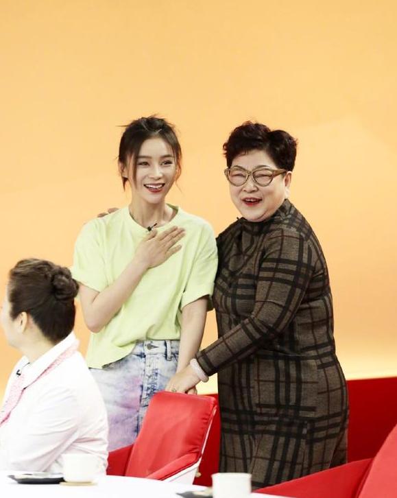 钱枫回忆曾为女友搬去厦门太痴狂，如今和袁姗姗只是朋友