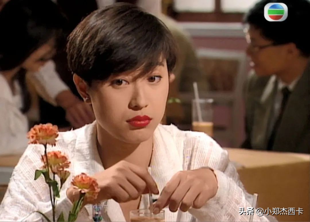 大湾区王菲出场谢霆锋表现,大湾区晚会谢霆锋王菲同台了吗