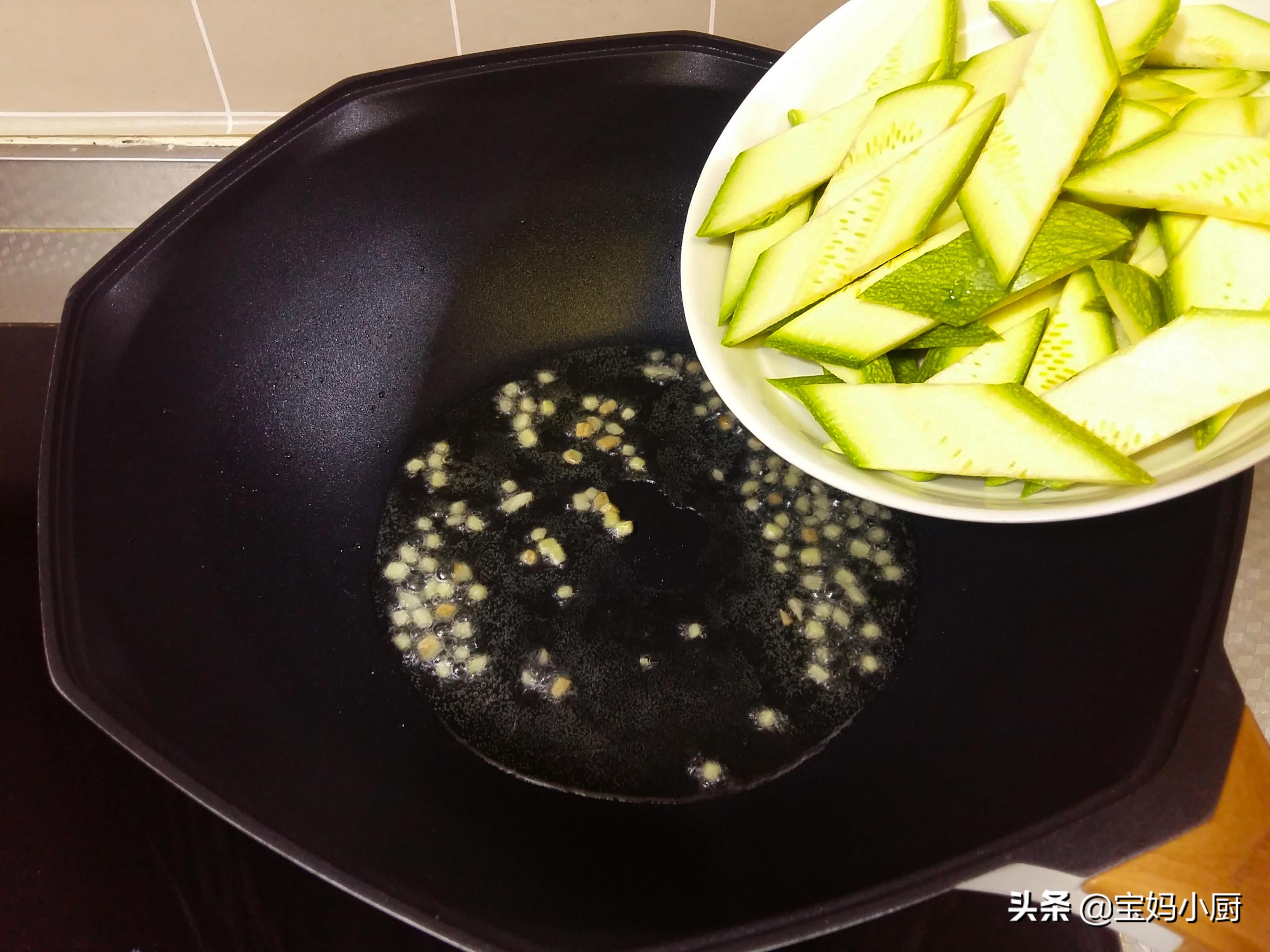 不带壳的扇贝家常做法,脱了壳的扇贝肉该怎么吃