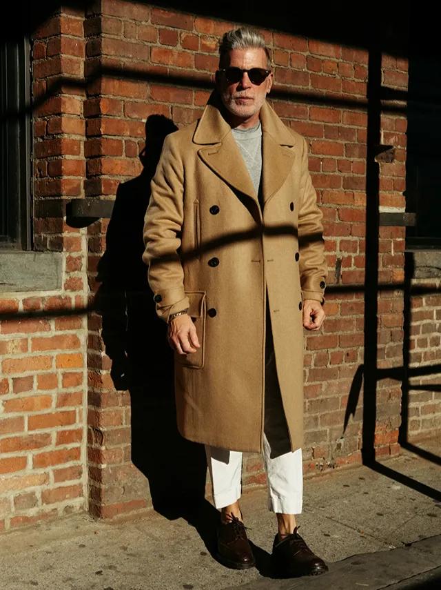 屁股大要穿短款外套怎么穿,屁股大穿什么衣服能遮住